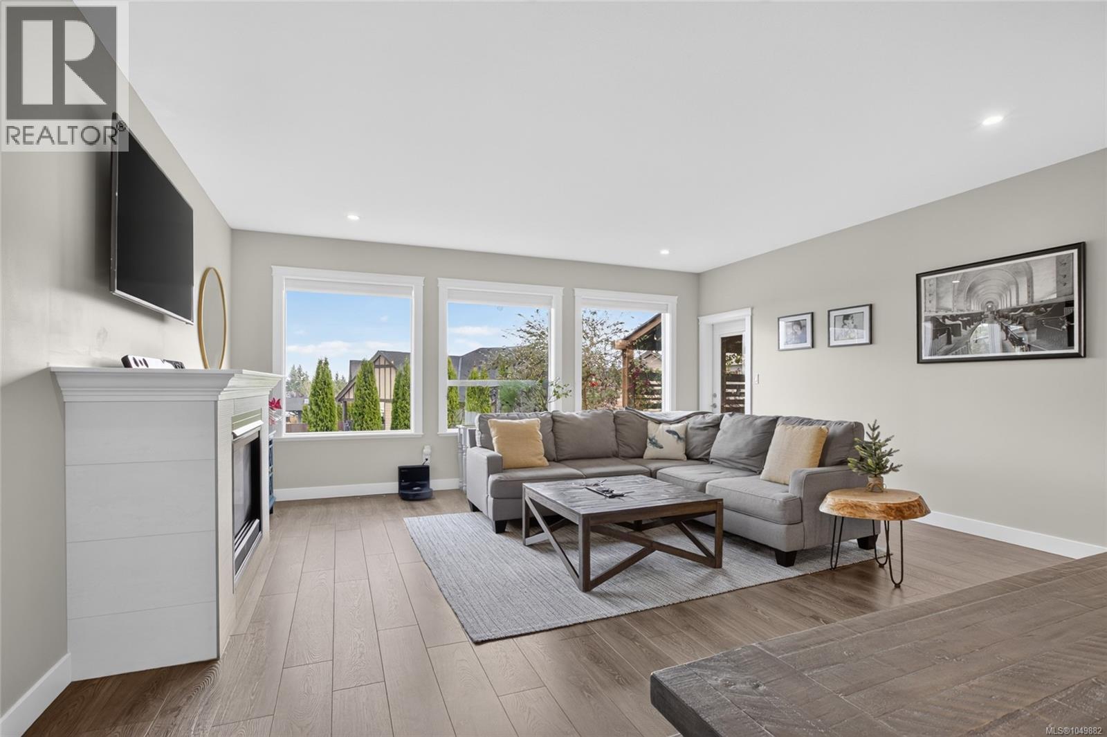 3360 Harbourview Blvd - Image 11