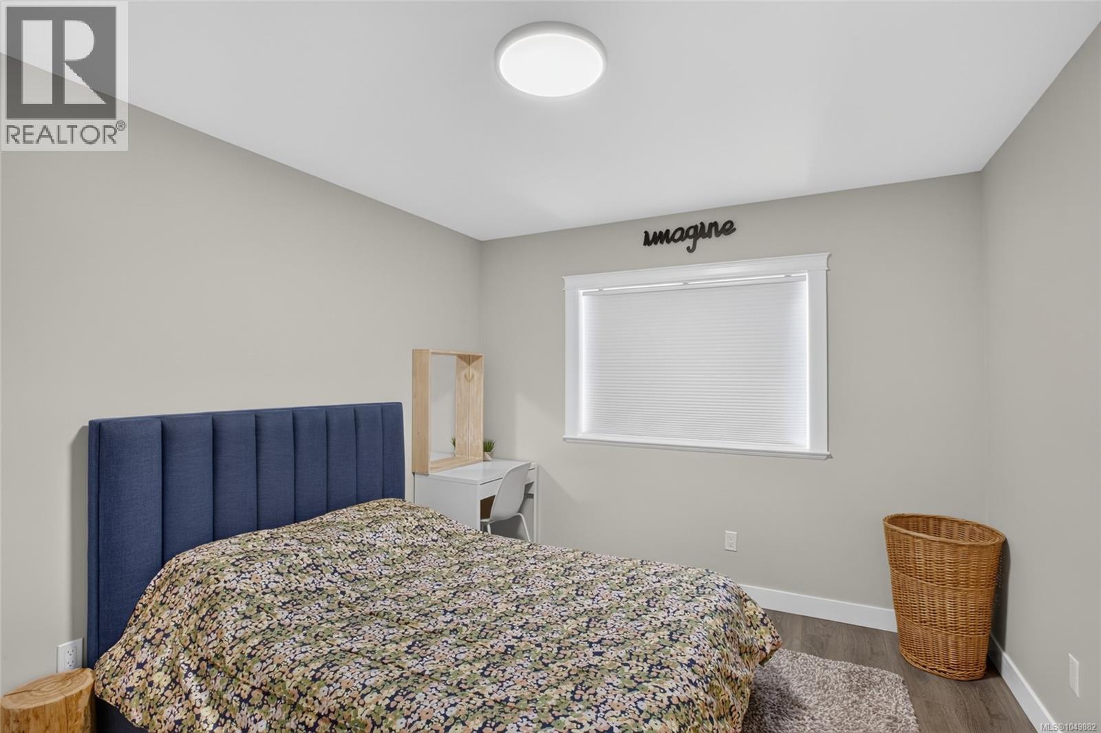 3360 Harbourview Blvd - Image 34