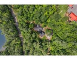 30 Ch. De La Lyrique, Val Des Monts, QC J8N4B3 Photo 13