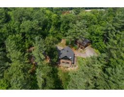 30 Ch. De La Lyrique, Val Des Monts, QC J8N4B3 Photo 14