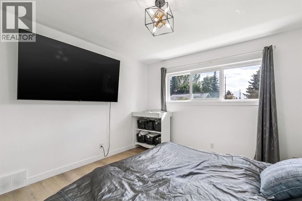 3812 3 Avenue SW - 19