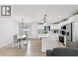Bedroom - 3812 3 Avenue Sw, Calgary, AB T3C0A9 Photo 10