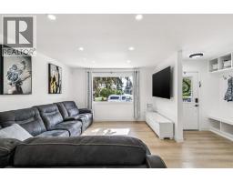 Primary Bedroom - 3812 3 Avenue Sw, Calgary, AB T3C0A9 Photo 7