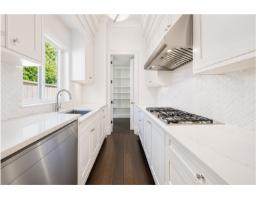 13062 15a Avenue, Surrey, BC V4A1M3 Photo 8
