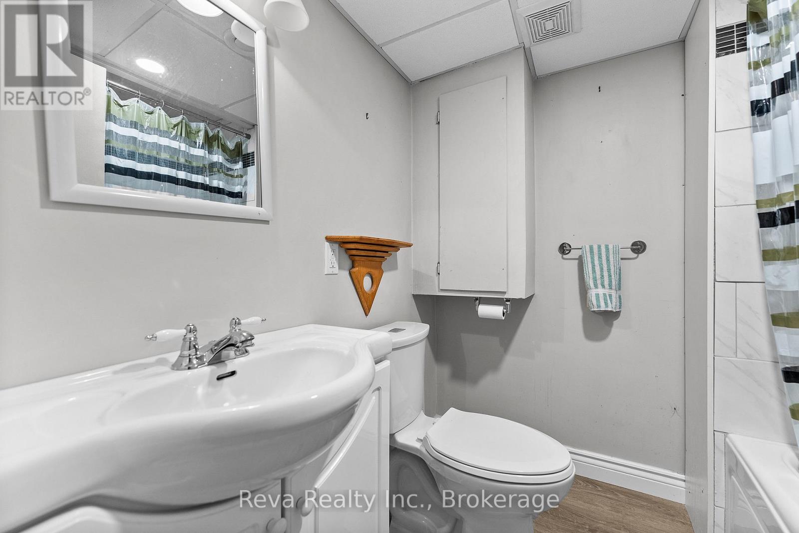 7 FOREST HILL ROAD - Image 28