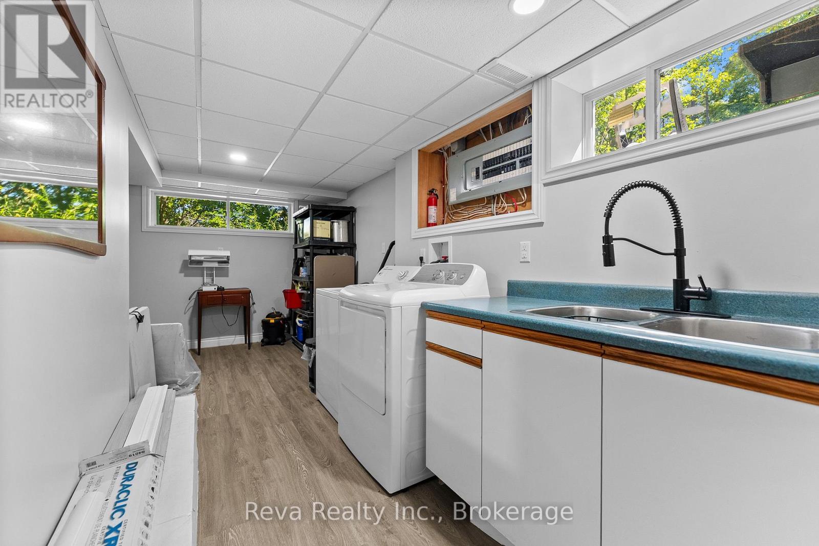 7 FOREST HILL ROAD - Image 34