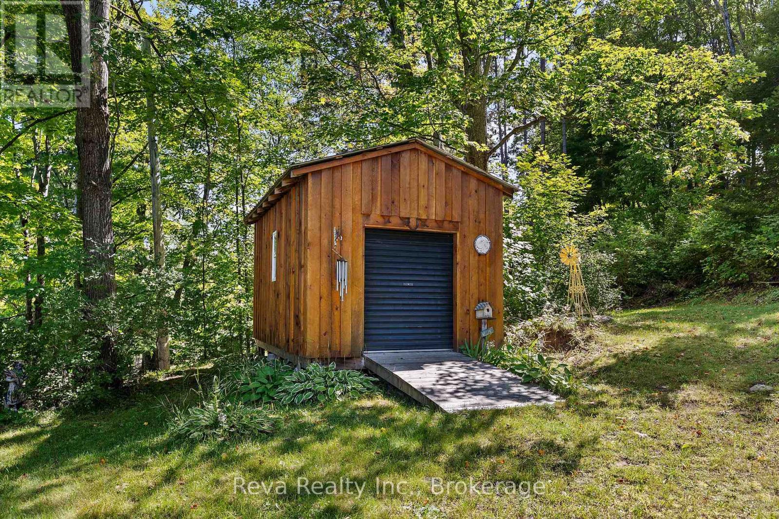 7 FOREST HILL ROAD - 42