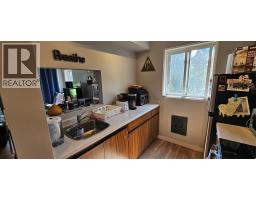1335 Alpine Drive Unit# 301a, Elkford, BC V0B1H0 Photo 8