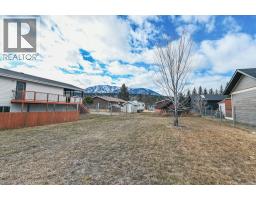 4771 Baillie Grohman Avenue, Canal Flats, BC V0B1B0 Photo 41