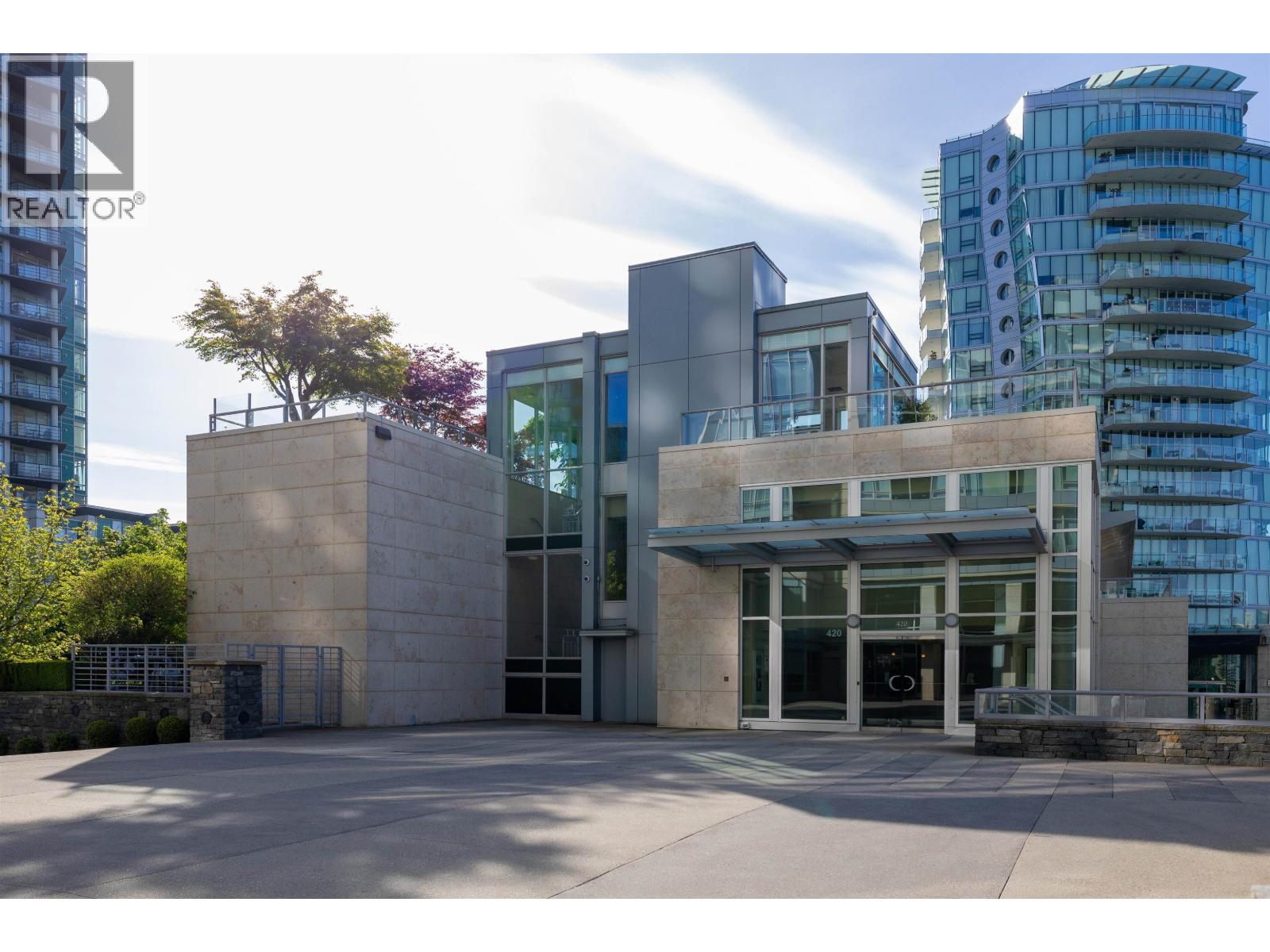 410 BEACH CRESCENT, Vancouver — photo 2
