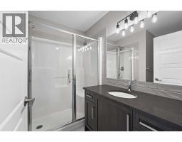 187 Lanark Gate Se, Airdrie, AB T4A3R7 Photo 15
