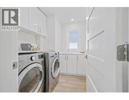 409 W Keith Road, North Vancouver, BC V7M1M2 Photo 13