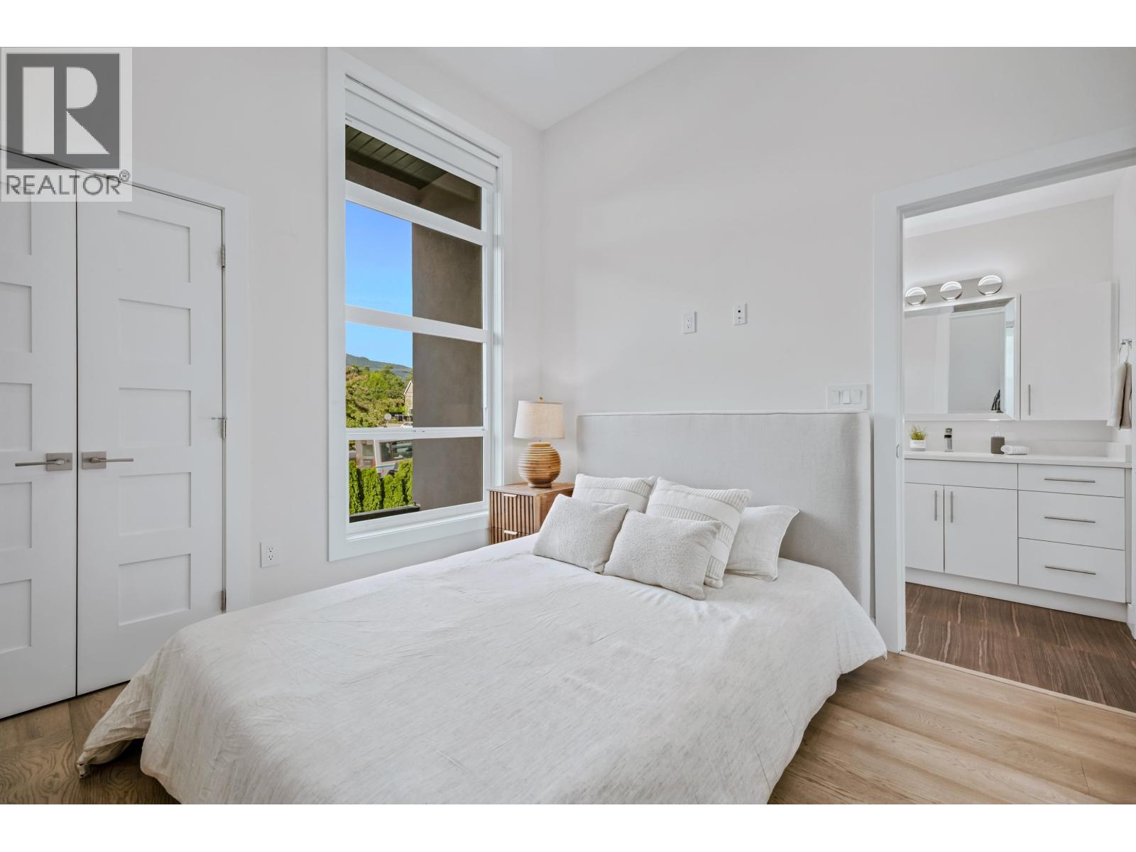409 W KEITH ROAD, North Vancouver