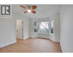 112 Martinglen Close NE - photo 19