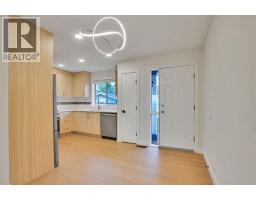 112 Martinglen Close NE - photo 7