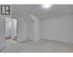112 Martinglen Close NE - photo 28