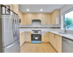 112 Martinglen Close NE - photo 10