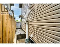 112 Martinglen Close NE - photo 34
