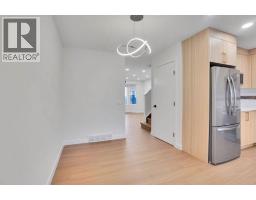 112 Martinglen Close NE - photo 6