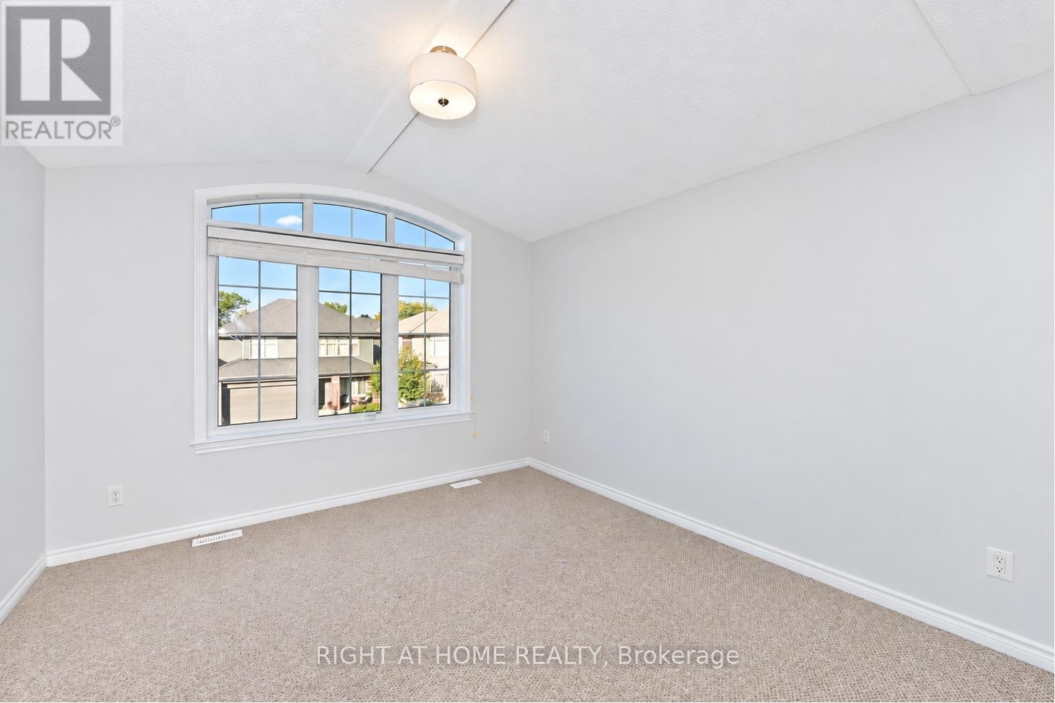 504 BRECCIA HEIGHTS - Image 37