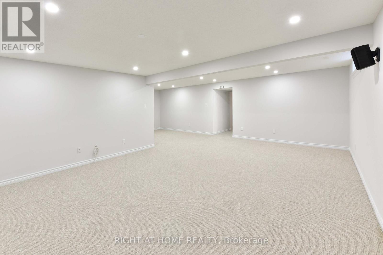 504 BRECCIA HEIGHTS - Image 45