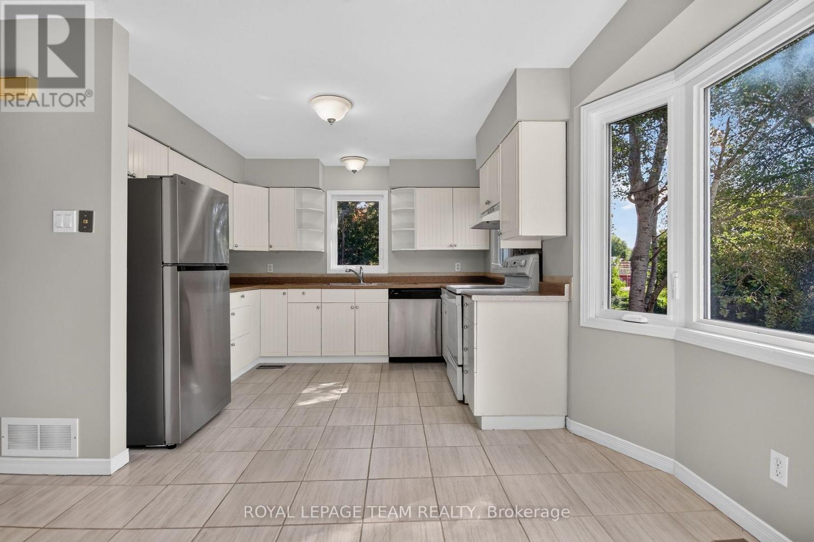 136 GLAMORGAN DRIVE - Image 16