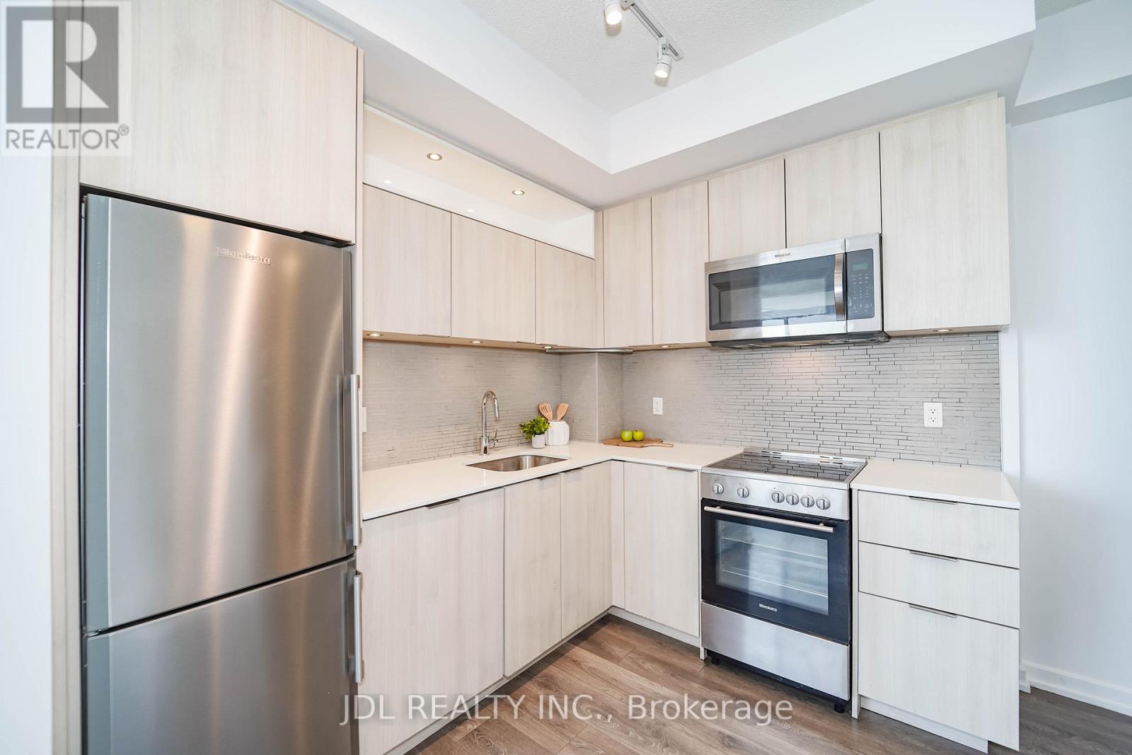 2110 - 50 FOREST MANOR ROAD, Toronto (Henry Farm) — photo 6
