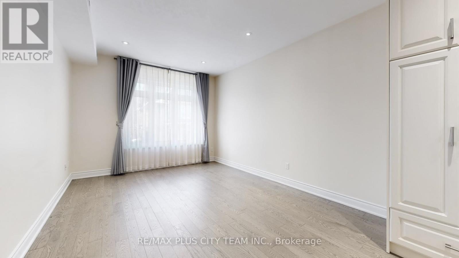 2 - 381 ONTARIO STREET, Toronto (Moss Park) — photo 3