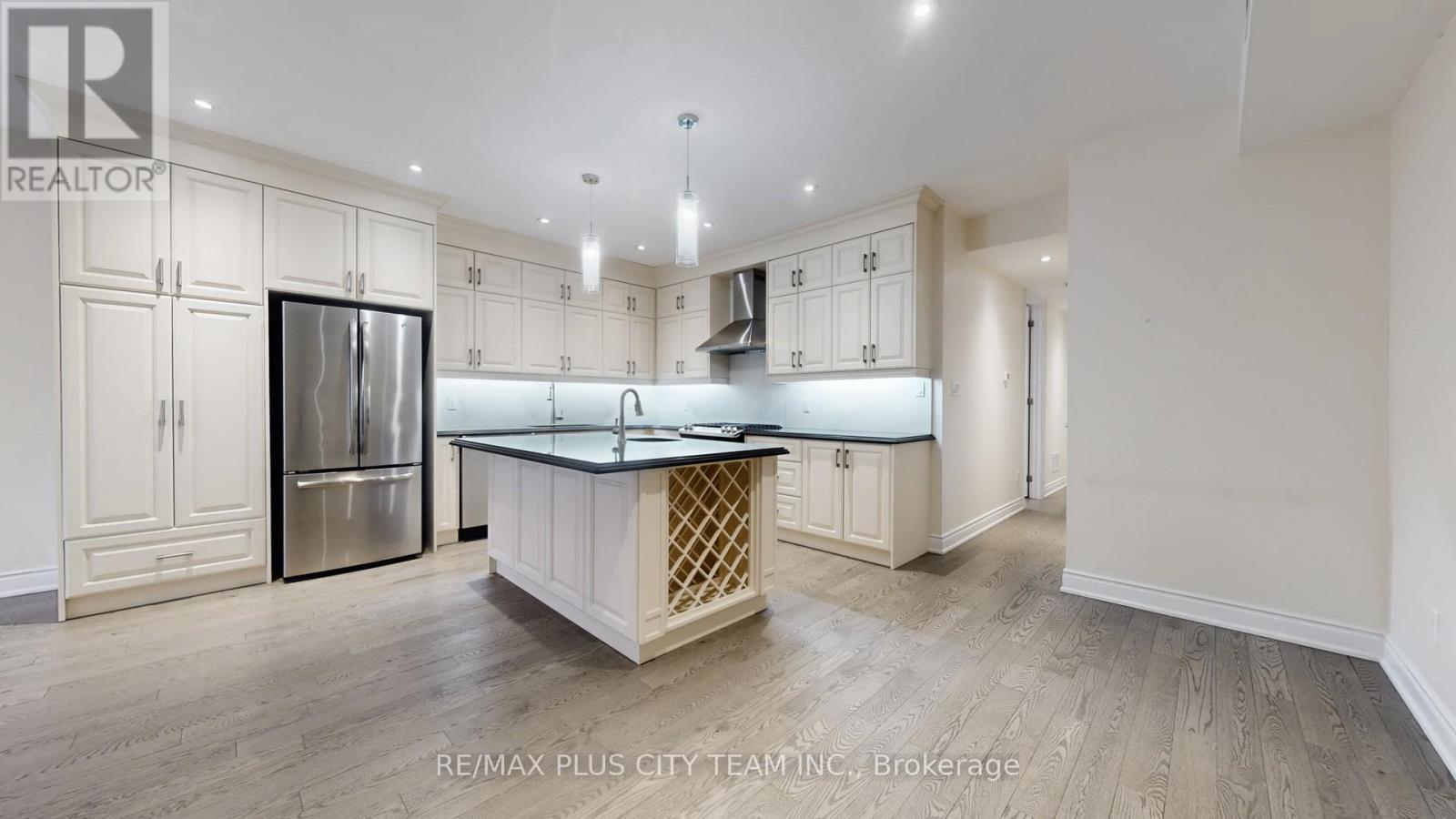 2 - 381 ONTARIO STREET, Toronto (Moss Park) — photo 9