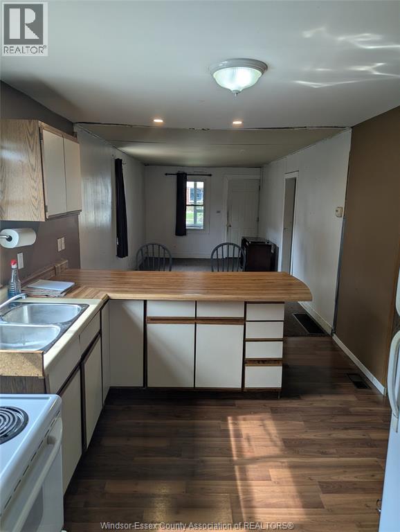 1018 FORD BOULEVARD - 4