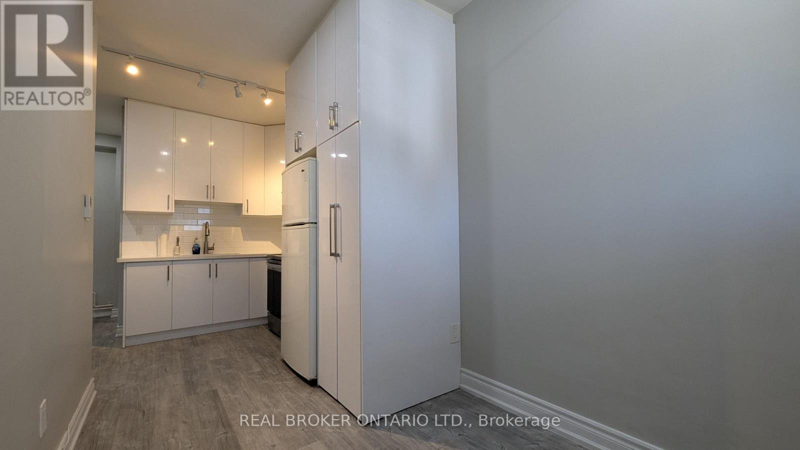3 - 157 MAIN STREET, Toronto (East End-Danforth) — photo 6