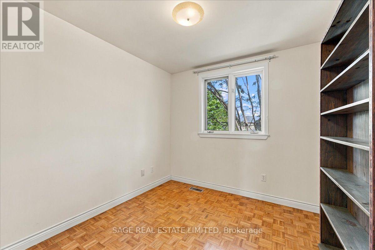 43 ORLEY AVENUE - 21