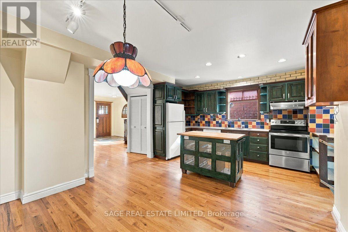 43 ORLEY AVENUE - 9