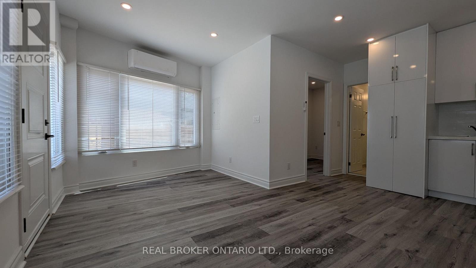 UNIT #1 - 1150 WOODBINE AVENUE, Toronto (Danforth Village-East York)