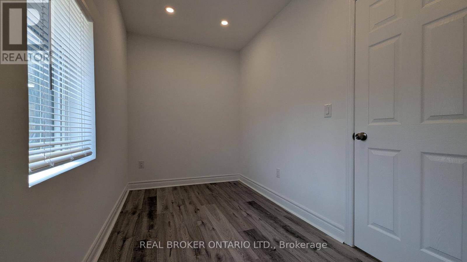 UNIT #1 - 1150 WOODBINE AVENUE, Toronto (Danforth Village-East York) — photo 5