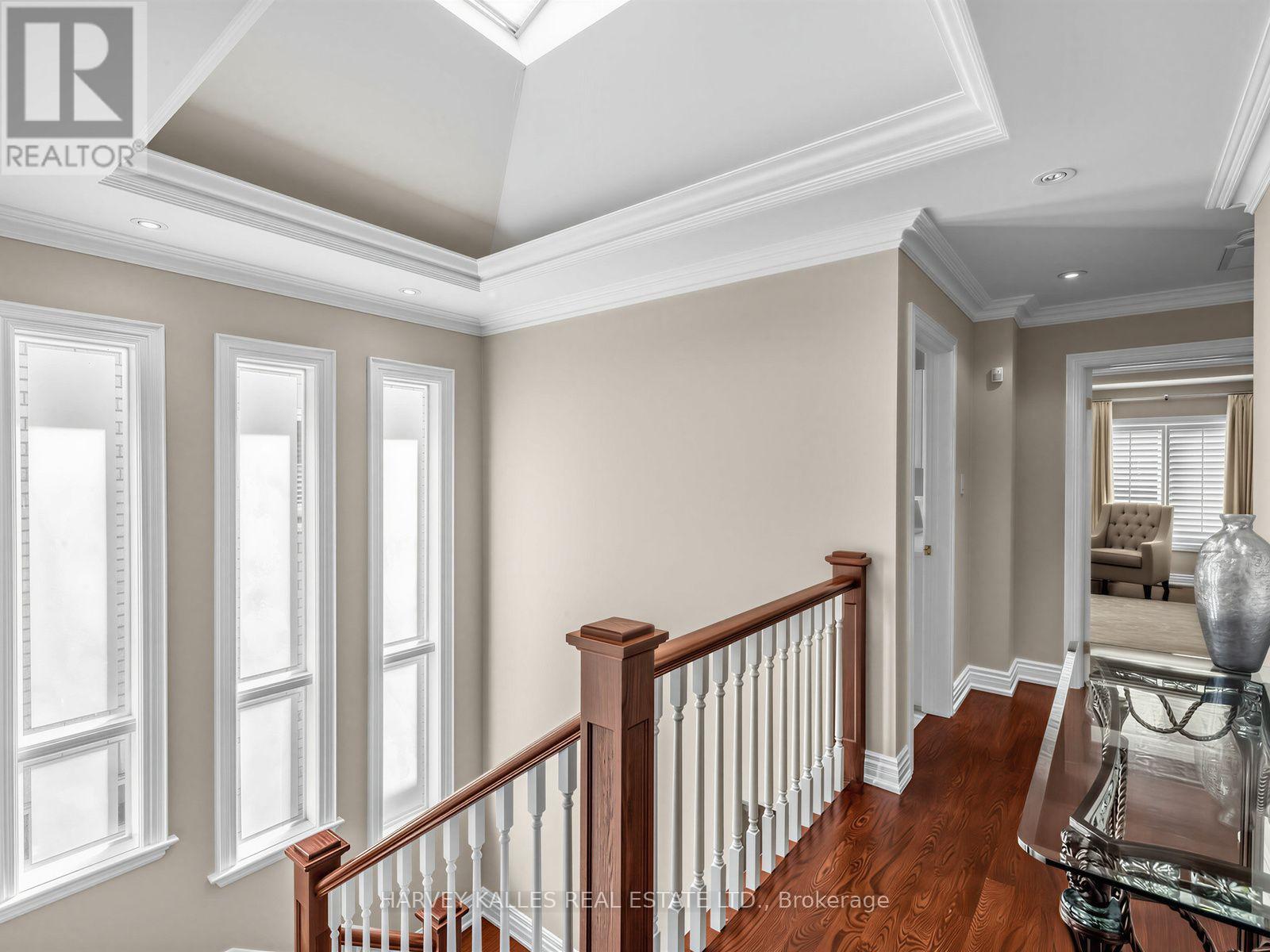 629 BEDFORD PARK AVENUE - Image 28