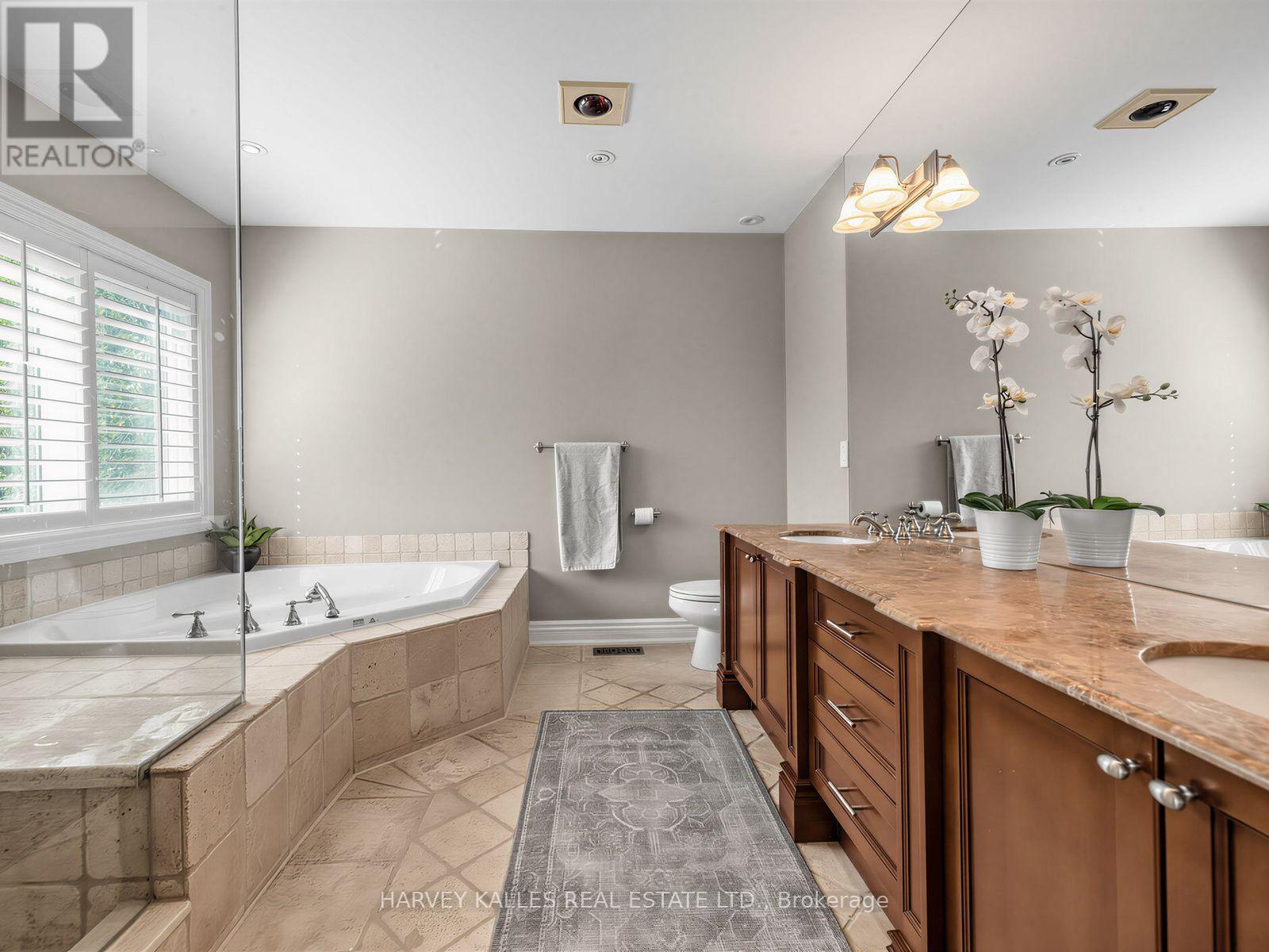 629 BEDFORD PARK AVENUE - 34