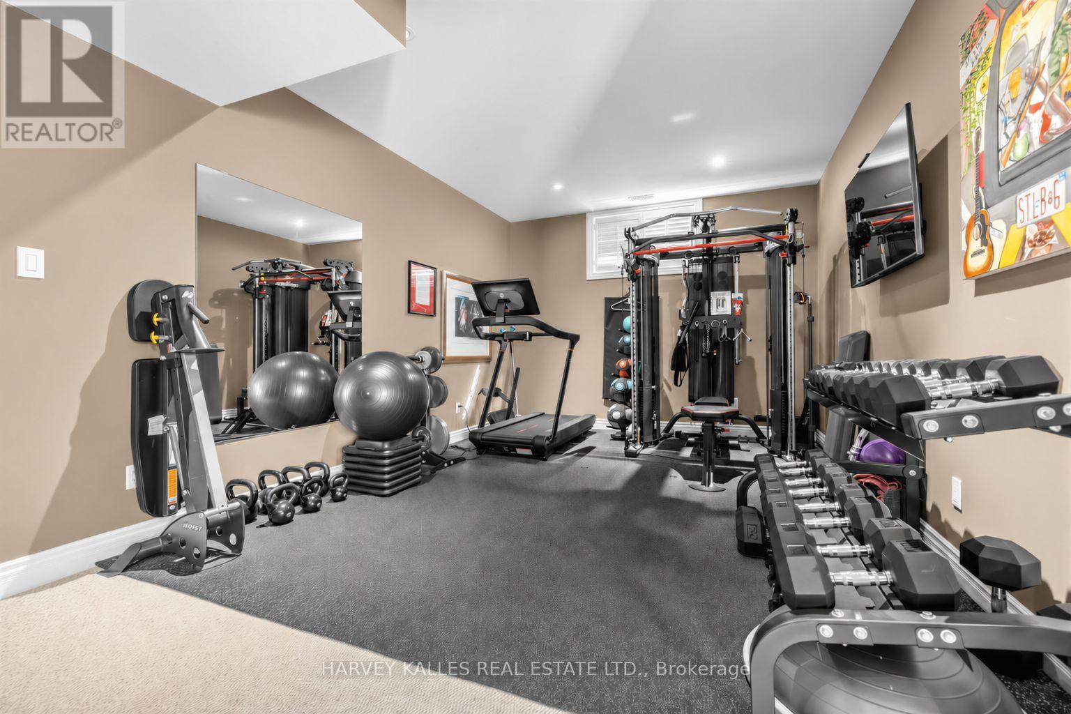 629 BEDFORD PARK AVENUE - Image 41