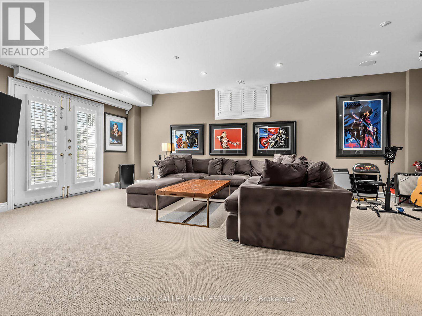 629 BEDFORD PARK AVENUE - 42