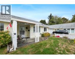 A 811 Park Pl, Courtenay, BC V9N8N1 Photo 12