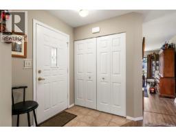 A 811 Park Pl, Courtenay, BC V9N8N1 Photo 14