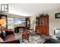 A 811 Park Pl, Courtenay, BC V9N8N1 Photo 15
