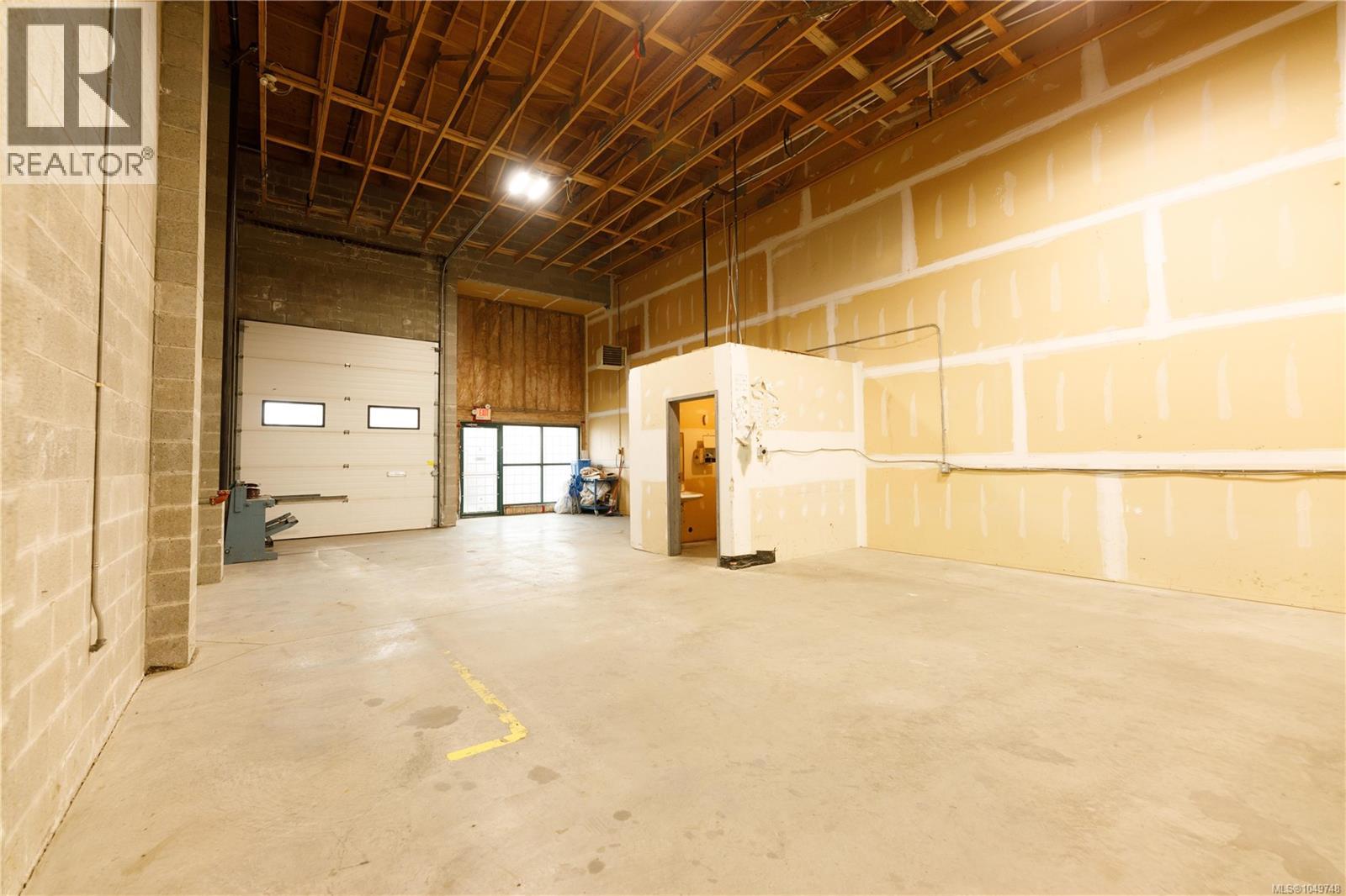 6 2535 McCullough Rd, Nanaimo — photo 5