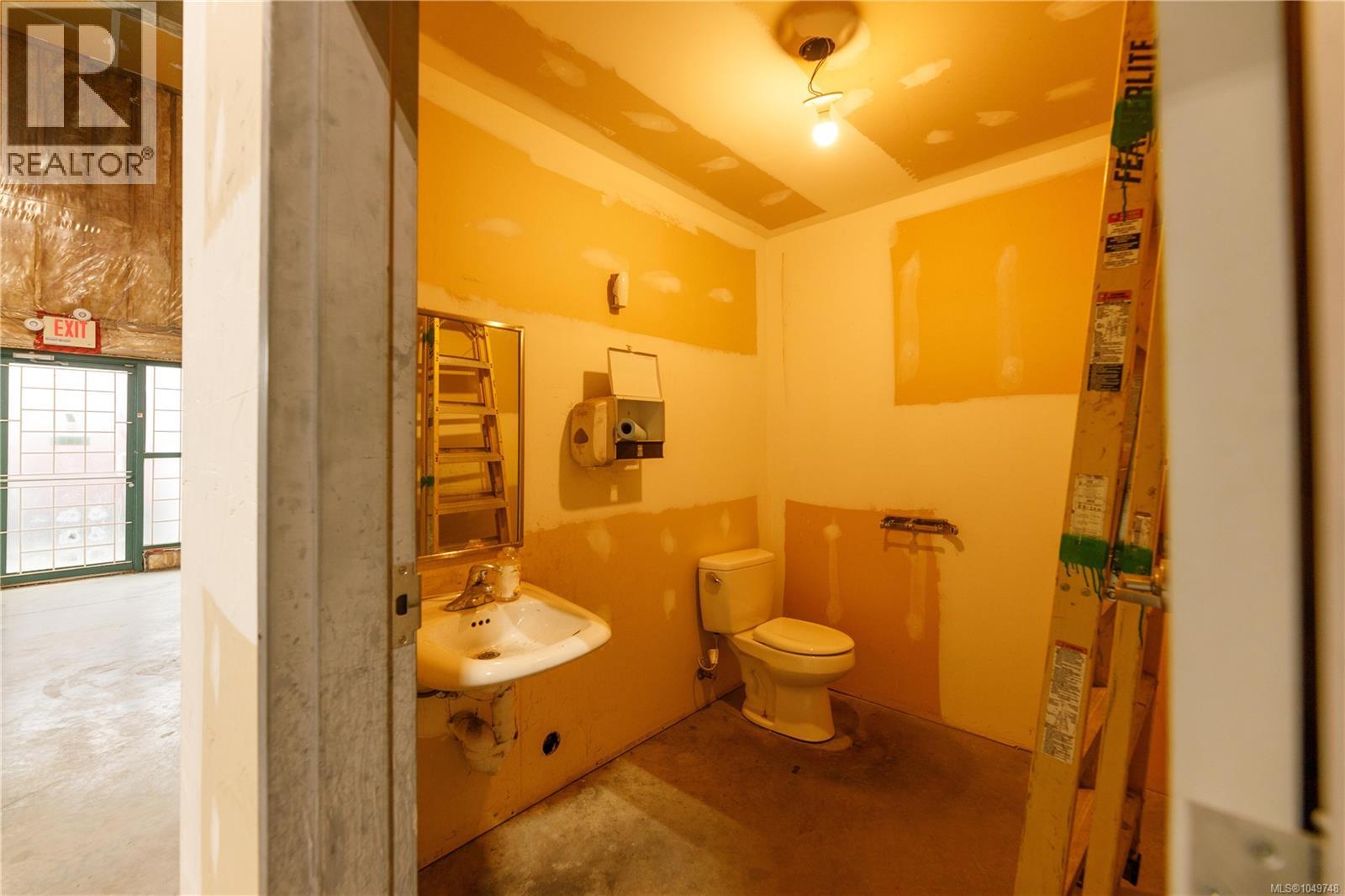 6 2535 McCullough Rd, Nanaimo — photo 8