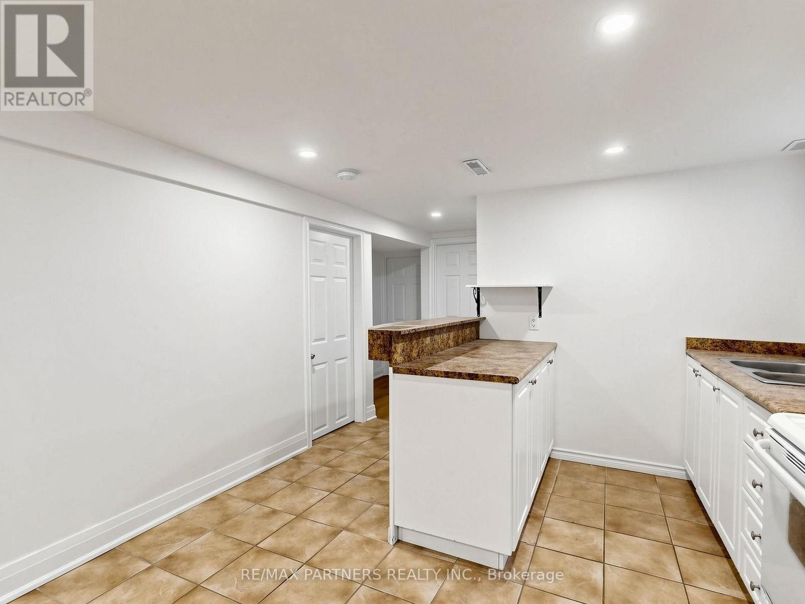 35 CULHAM STREET - Image 32