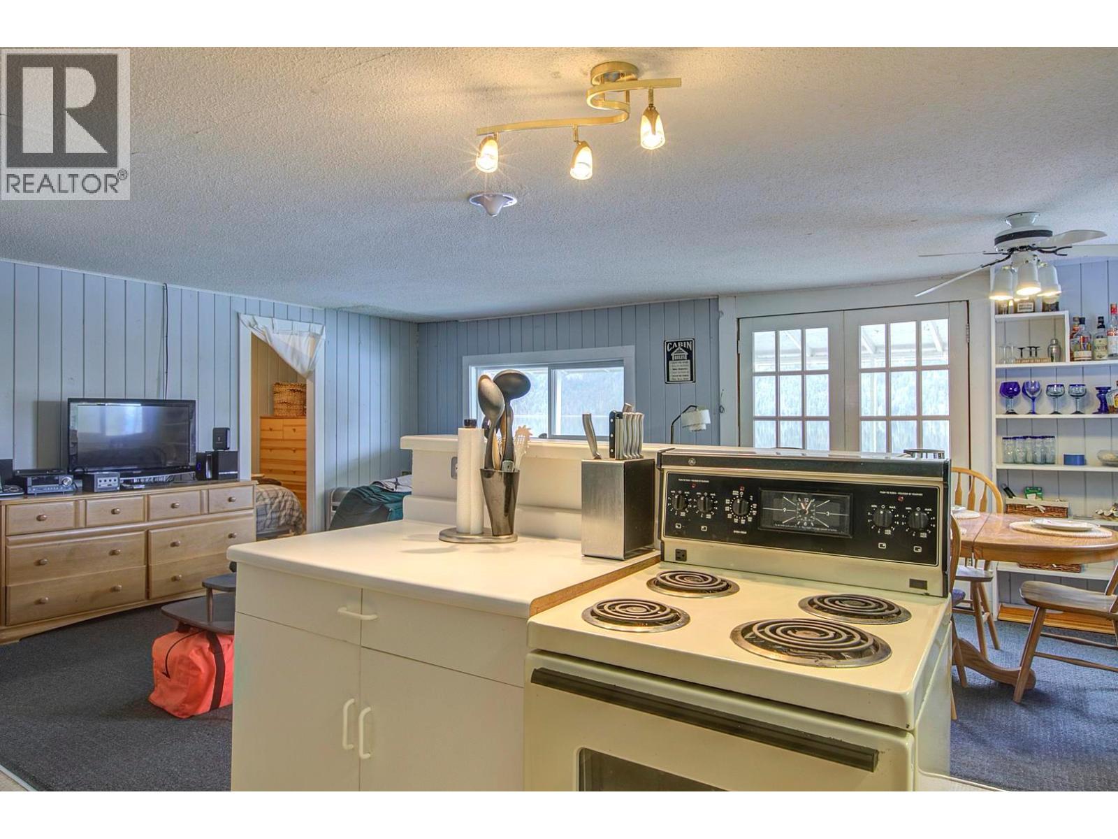 5 3602 Mabel Lake Road, Lumby