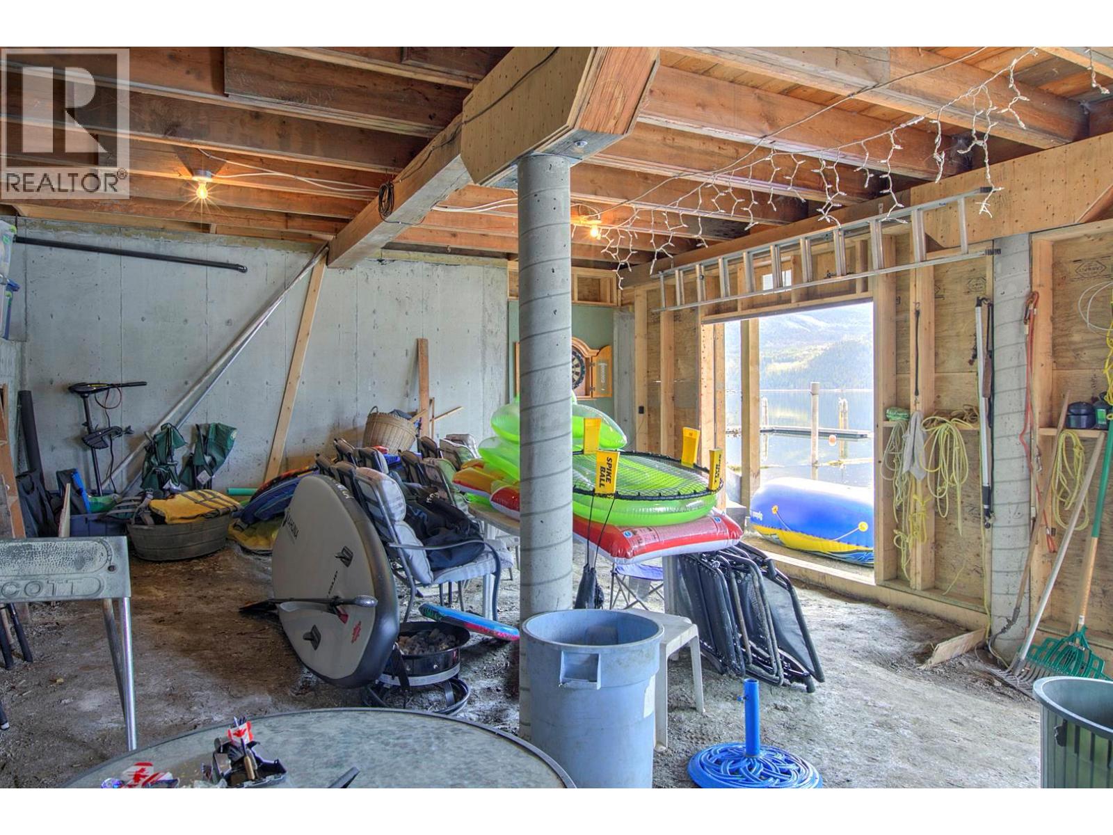 5 3602 Mabel Lake Road, Lumby
