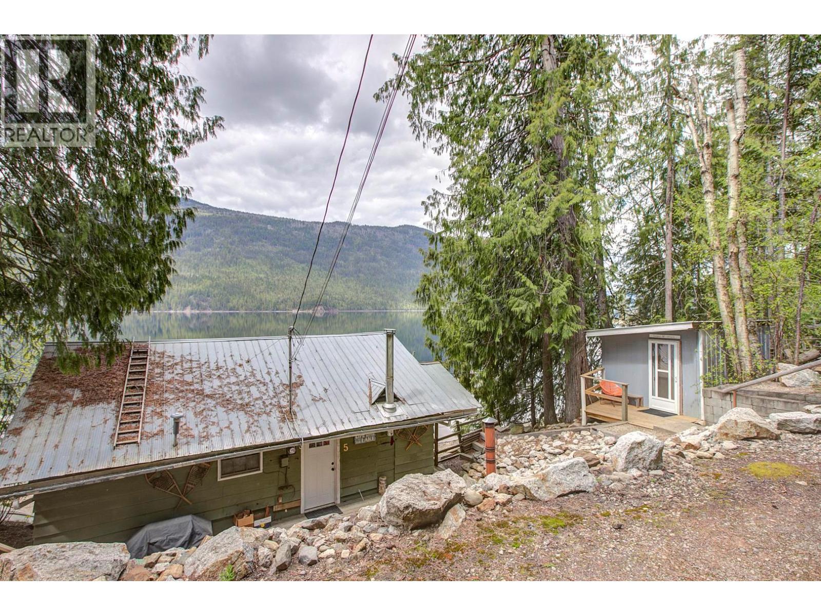 5 3602 Mabel Lake Road, Lumby