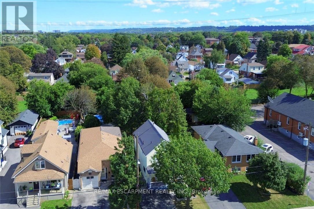 191 BELL AVENUE - 2