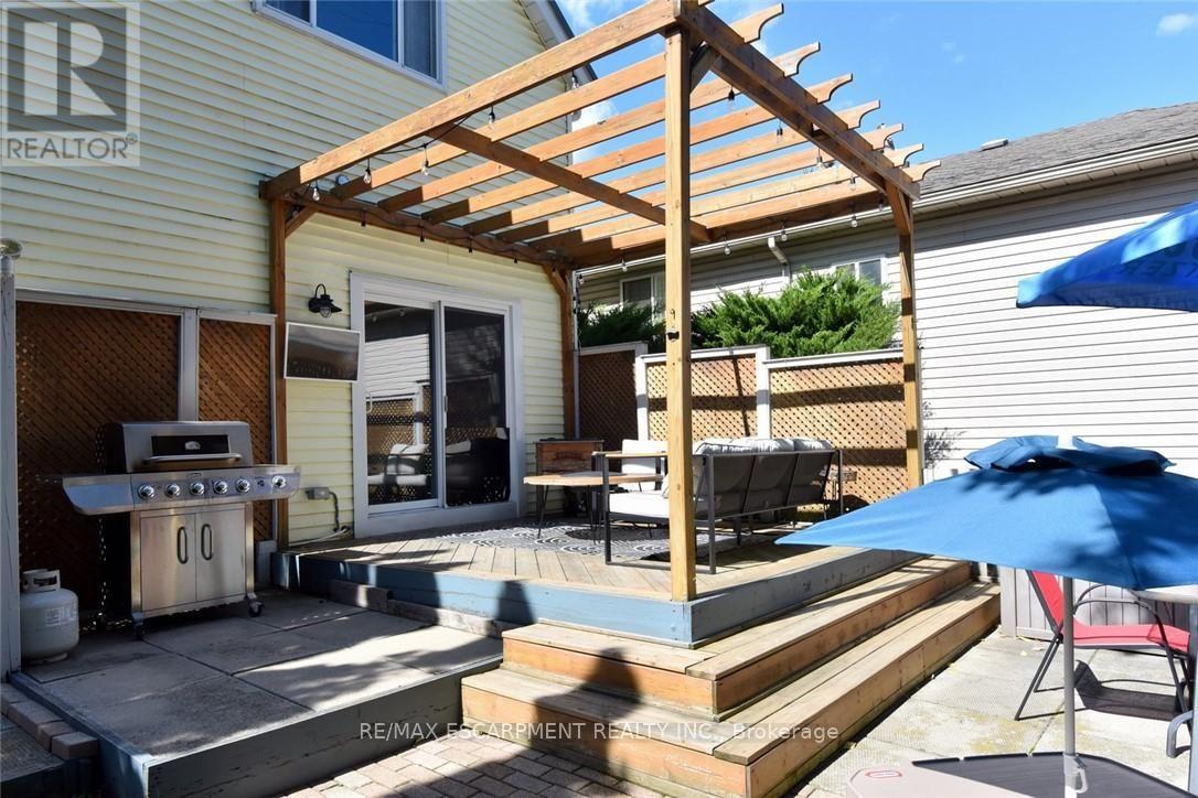 191 BELL AVENUE - 34